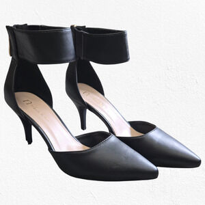 Nicole Miller Black Pointed Toe Ankle Strap Heels Zipper Back Pumps Size 6.5
